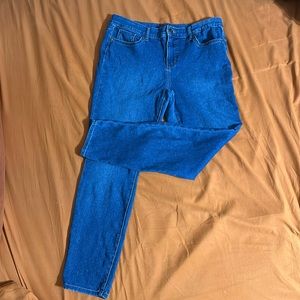 Women’s skinny jeans